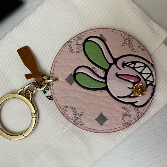 NWT MCM x SAMBYPEN Round Charm in Visetos - Picture 4 of 5